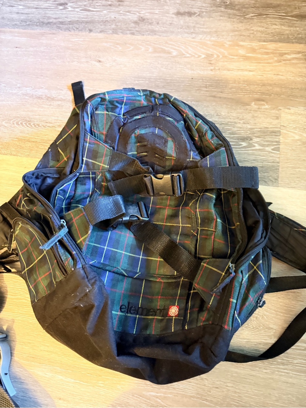 Vintage Element Green Plaid Men's Backpack with Black Accents